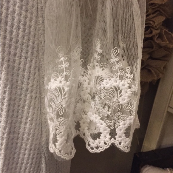 Francesca’s cream sweater dress - Picture 2 of 3